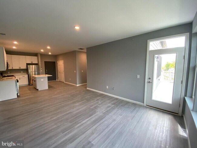 Photo - 95 N White Horse Pike Unidad B207