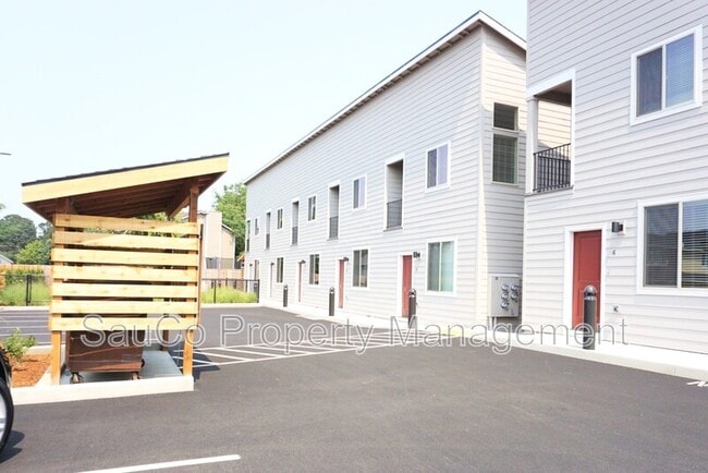 Building Photo - 17345 SW Blanton St