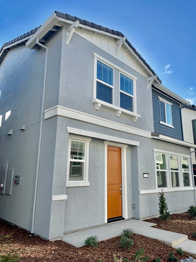 2616 Celestial Ln