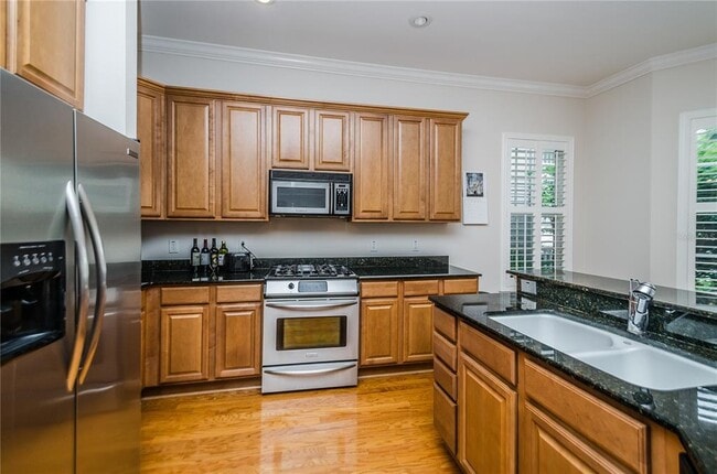 Photo - 924 Hemingway Cir