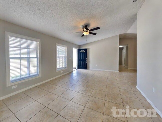 Photo - 7029 Symmes Rd