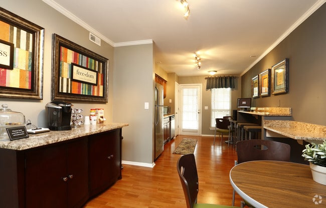 Photo - Madison Hunters Glen