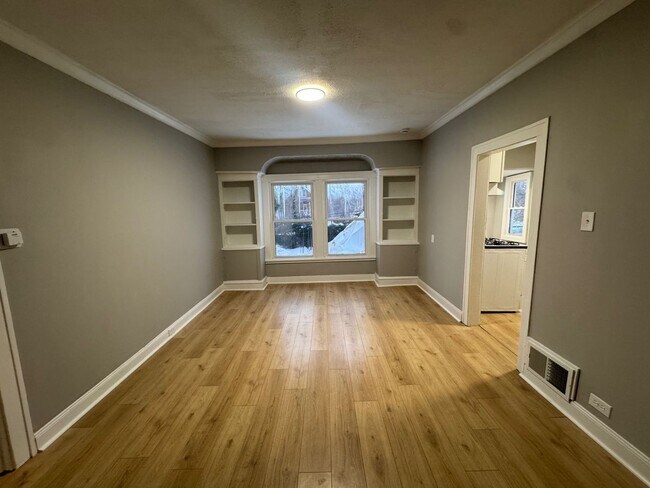 Photo - 3445 East Blvd Unit 2