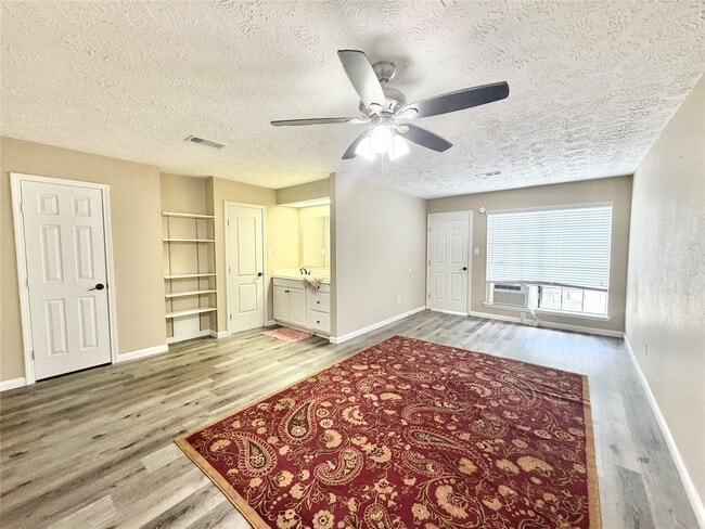 Photo - 13330 Cologne Dr