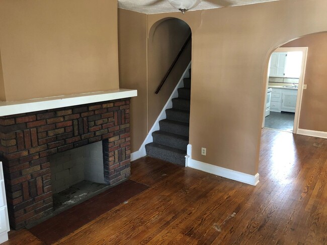 Building Photo - 916 16th St NW Unit 918 16th St NW