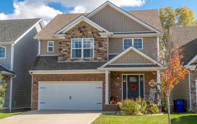 Building Photo - Three bedroom with finished basement in Hamburg!