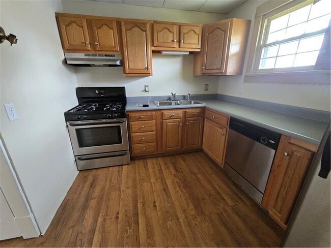 Photo - 1106 Bechtel St