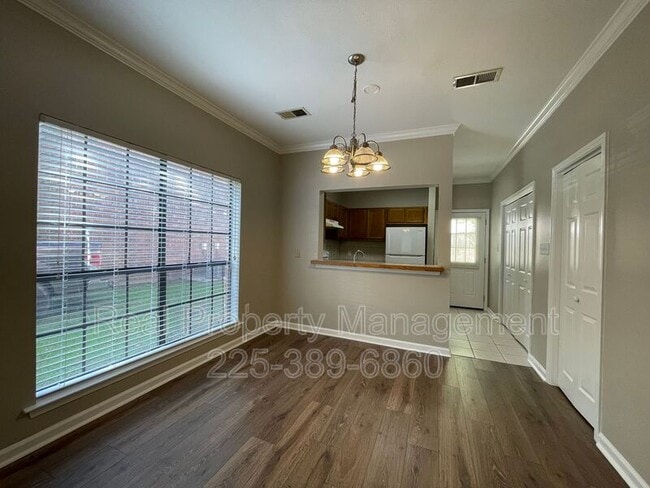 Photo - 910 W Macci St