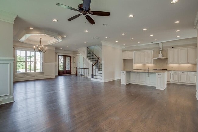 Photo - 5869 Chickasaw Ln