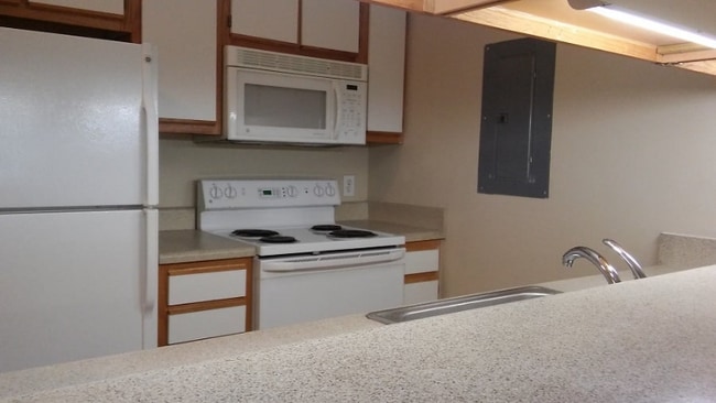 Photo - 1500 Graduate Ln