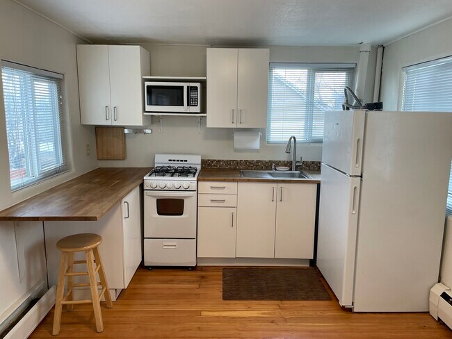 Photo - 624 Knox Ct Unit #4