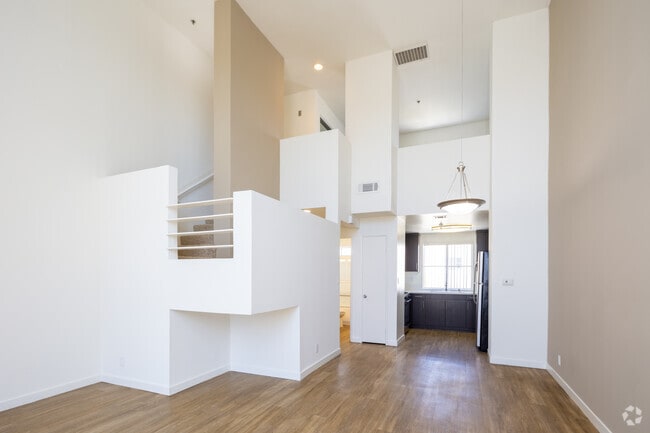 1BR, 1BA Living Room