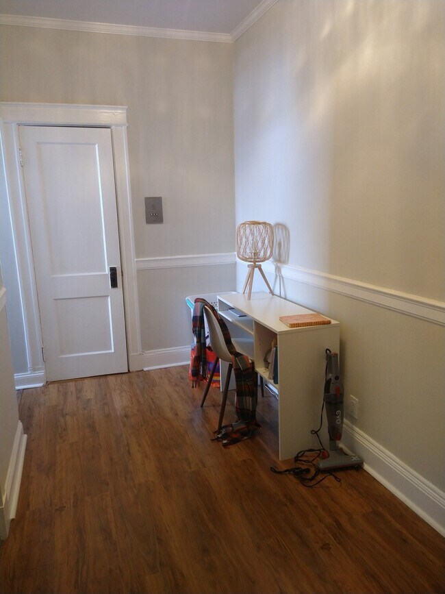 Building Photo - 1165 Commonwealth Ave Rental