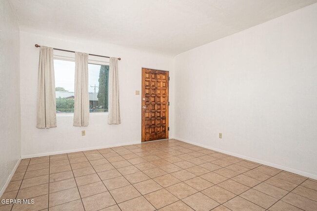 Photo - 7813 Rodeo Ave