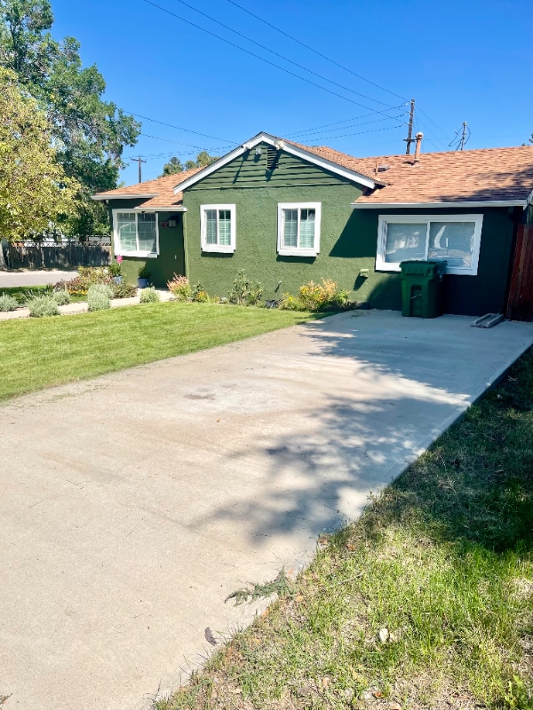 Building Photo - 4700 S Sherman St