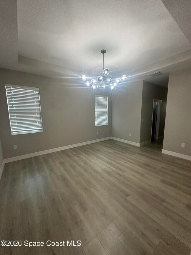 Photo - 893 Altura Ave SE