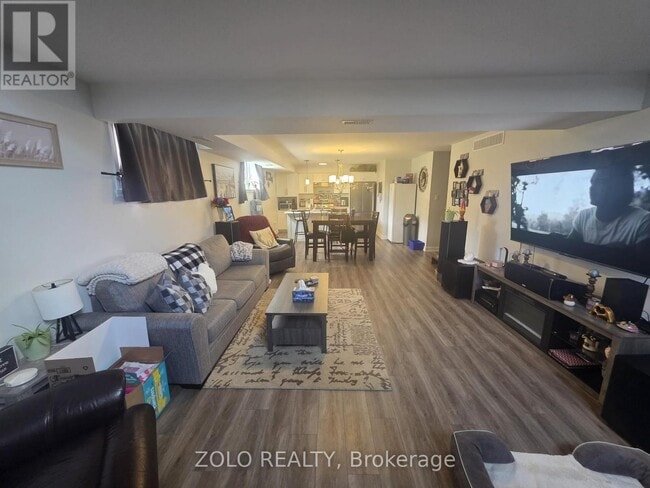 Photo - 50 Abagail Cres