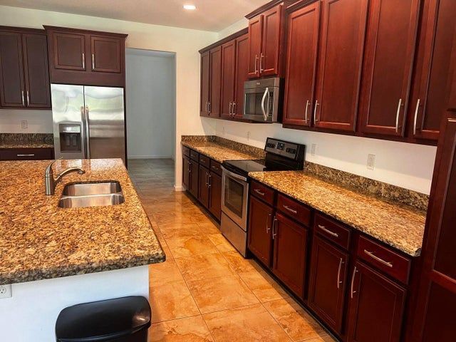 Photo - 9555 Phipps Ln