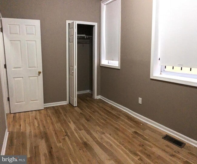 Photo - 1840 Willington St Unit 1