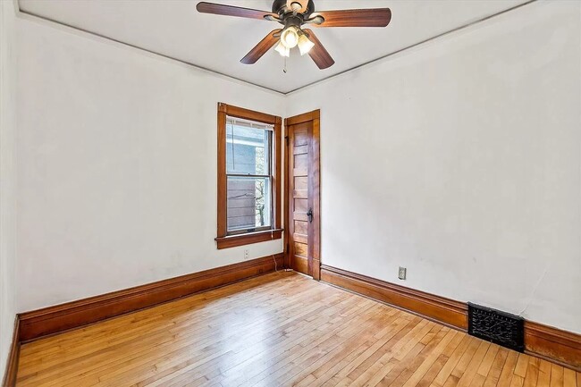 Photo - 2858 N Murray Ave Unit 2858