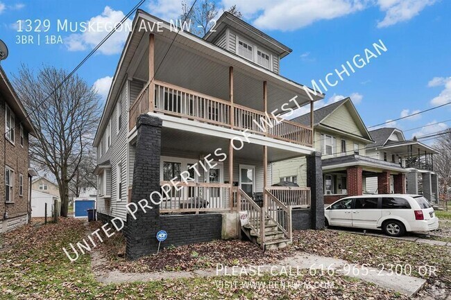 Building Photo - Available Now | 3 Bedroom 1 Bath Apartment... Unit 2