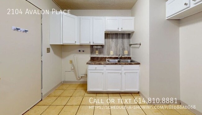 Photo - 2104 Avalon Pl