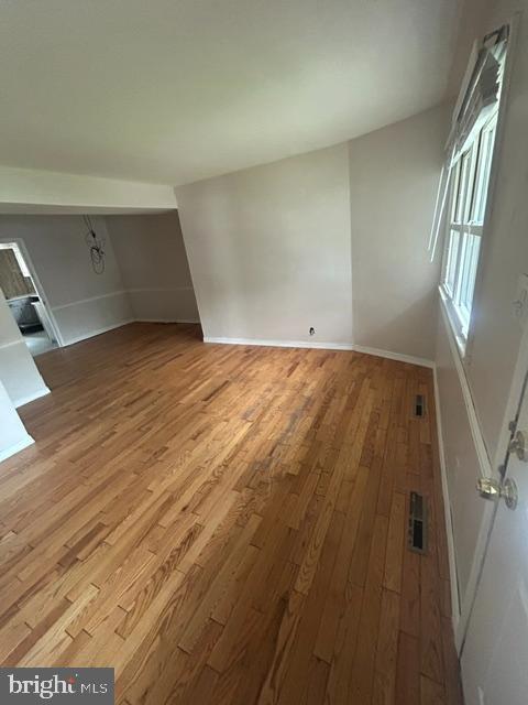 Photo - 442 Buttonwood Ave Unit DOWNSTAIRS