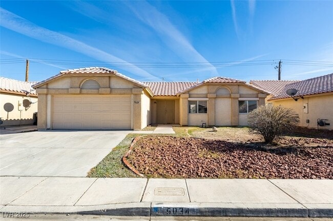 Photo - 5034 Lark Canyon Ct House