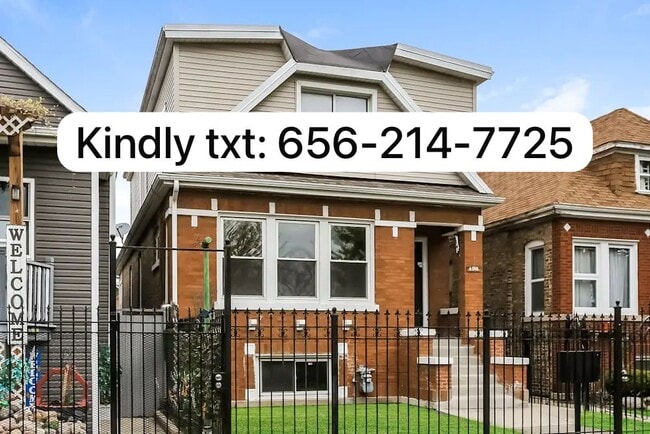 Building Photo - 4541 W Altgeld St Rental