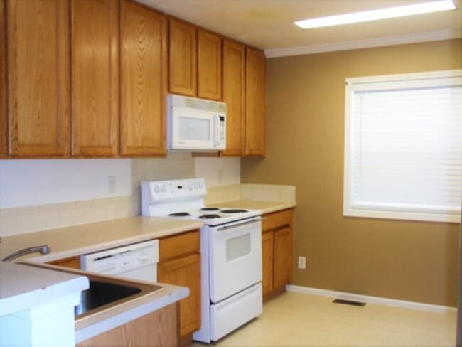 Photo - 2280 S Zuni St