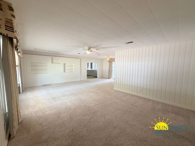 1023 Judith Ave