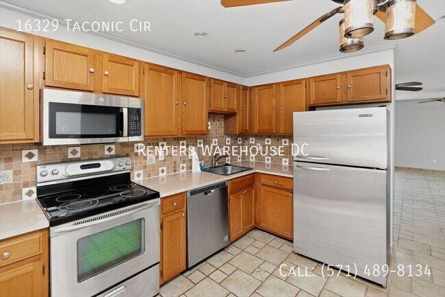 Photo - 16329 Taconic Cir