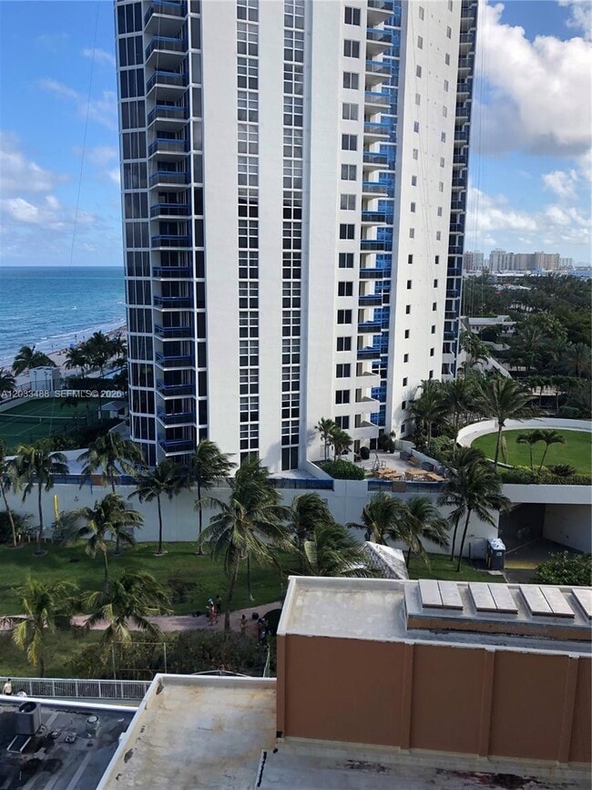 Photo - 19201 Collins Ave Unit 806