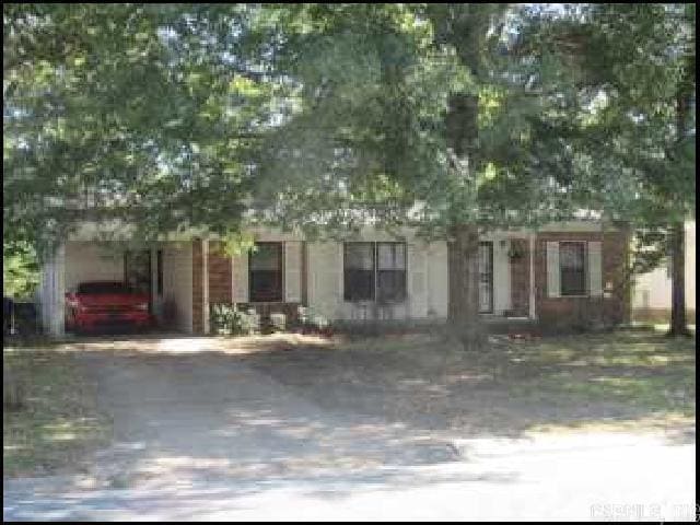 Building Photo - 303 Brookside Dr Rental