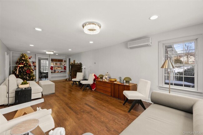 Photo - 232 N Country Rd