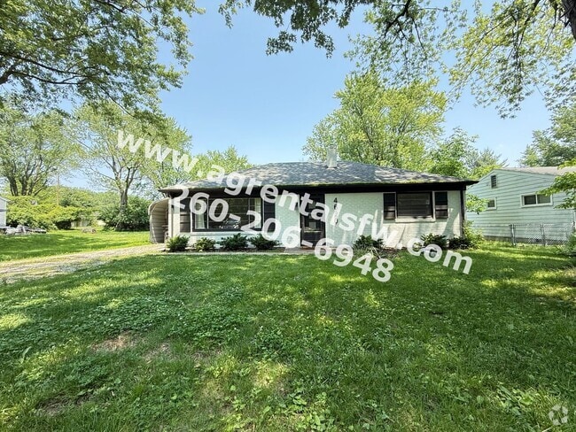 Building Photo - 2 Bedroom House