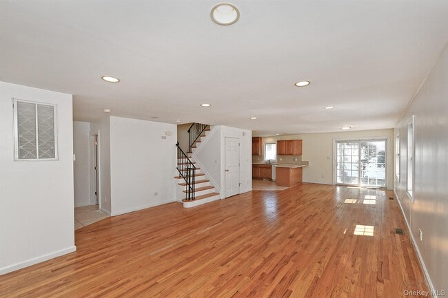 Photo - 16 Inwood Rd