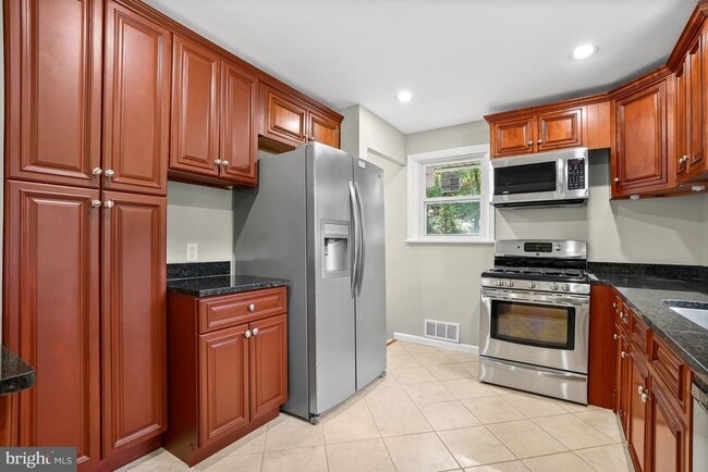 Photo - 10705 Lockridge Dr