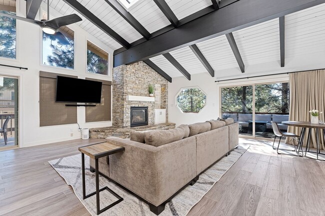 Photo - Beautifully Remodeled 3 bed, 3 baths 2 Car...