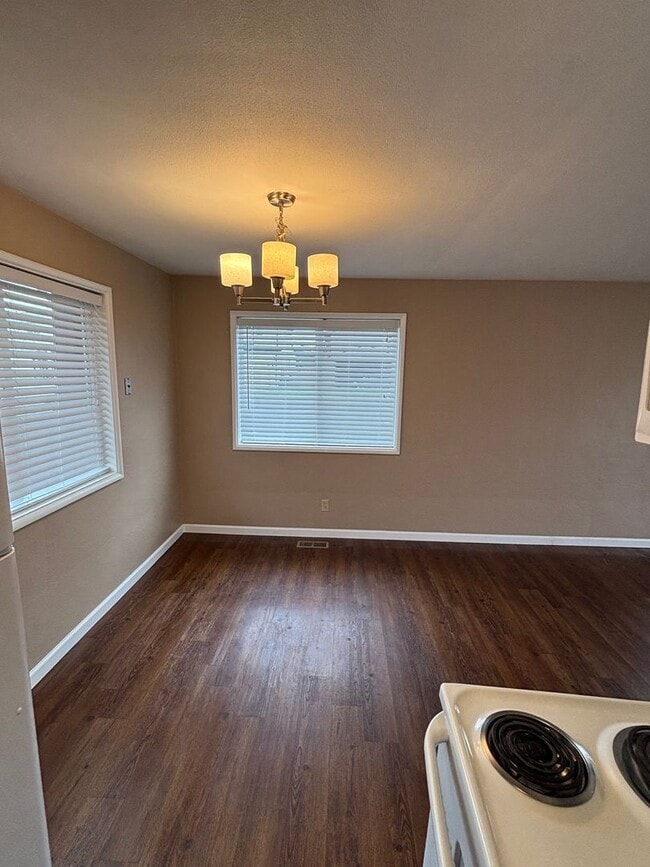 Photo - 2 Bedroom Townhouse Less than 2 Miles from OSU Unit Hayes1955