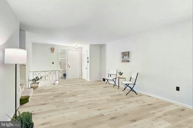 Photo - 7608 Wellesley Dr