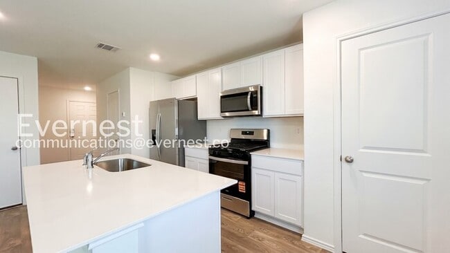 Photo - 16043 Mahogany Wy
