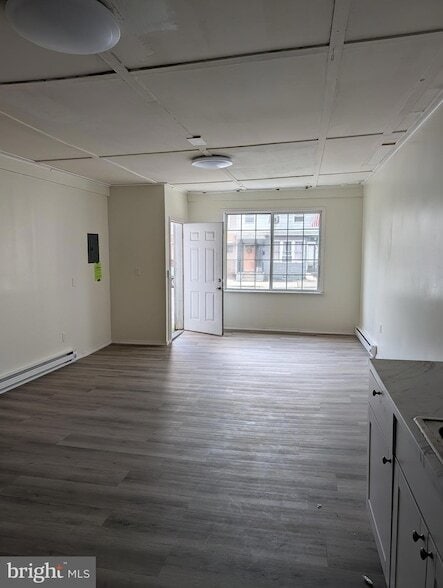 101 S 2nd St
