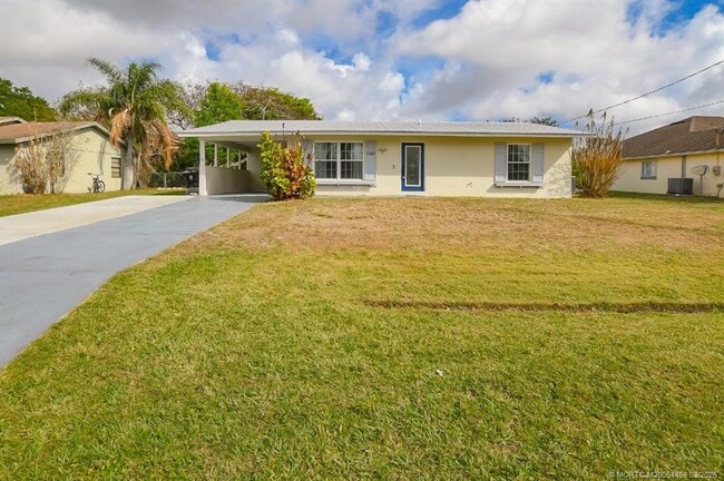 Photo - 1365 SW Gastador Ave