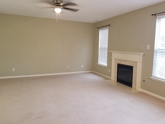 LR w/ Gas Fireplace - 2284 Burgundy Way