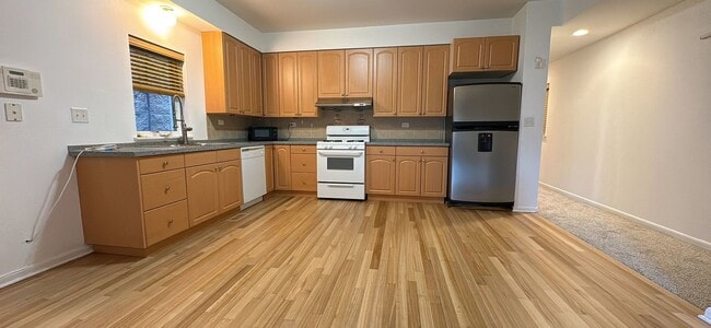 Photo - 711 W 31st St Unit 1