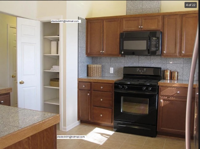 2303 Morrie Dr
