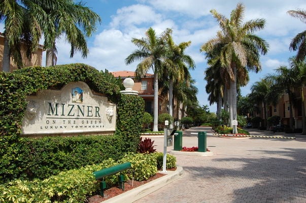Mizner on the Green Luxury Townhomes For Rent in Boca