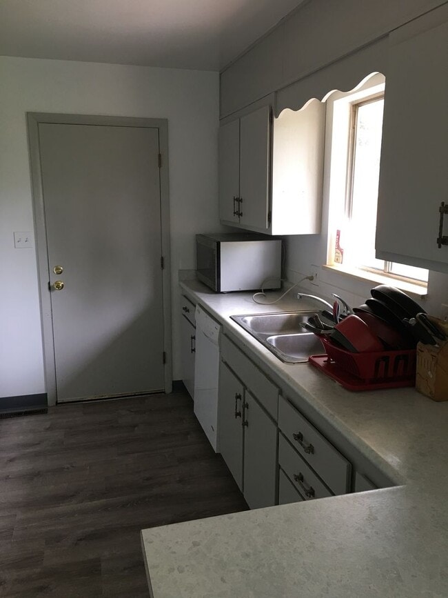 Photo - Space, Comfort & Convenience in One Great Home