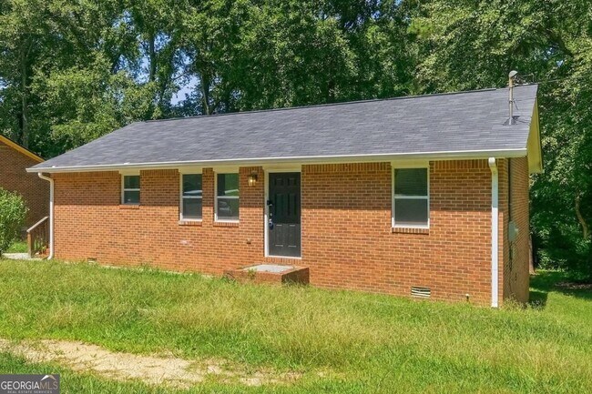 715 W Creek Cir